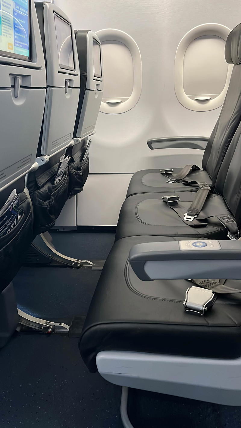 How strict is United with personal items for normal Economy ticket