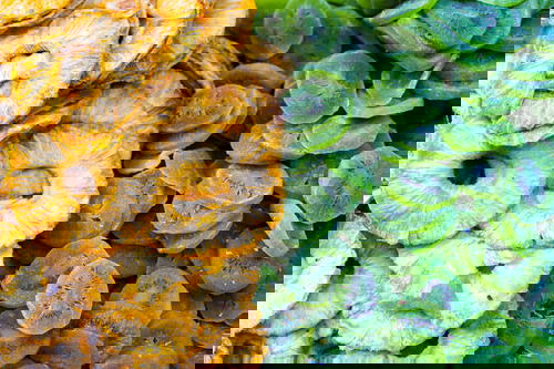A heap of dehydrated kiwi and kiwifruit from Israel.