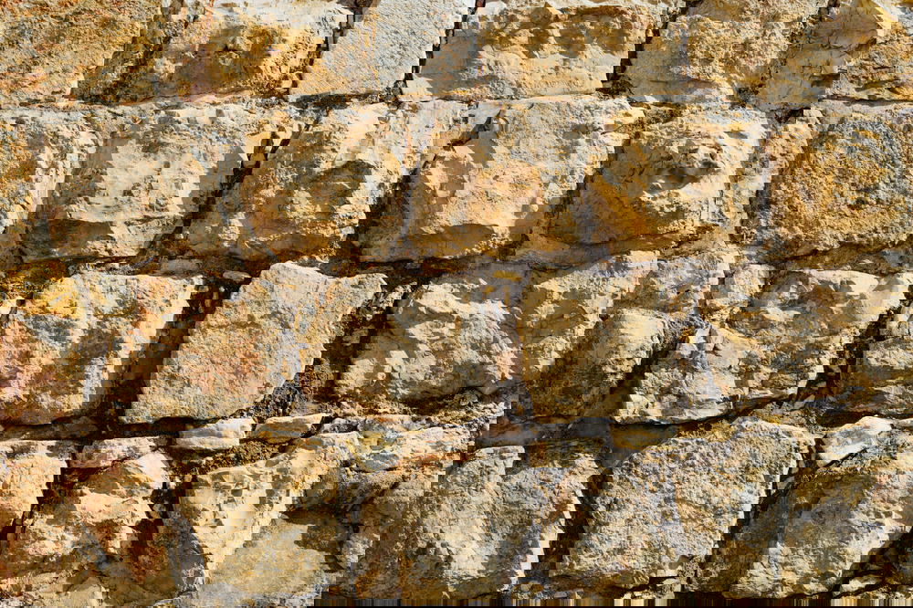 What does jerusalem stone look like israel