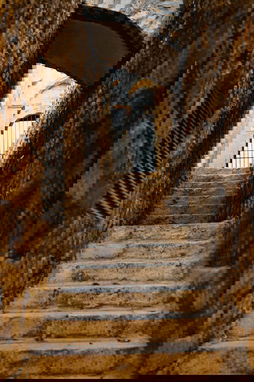 Narrow stone passageway in Jerusalem's old city