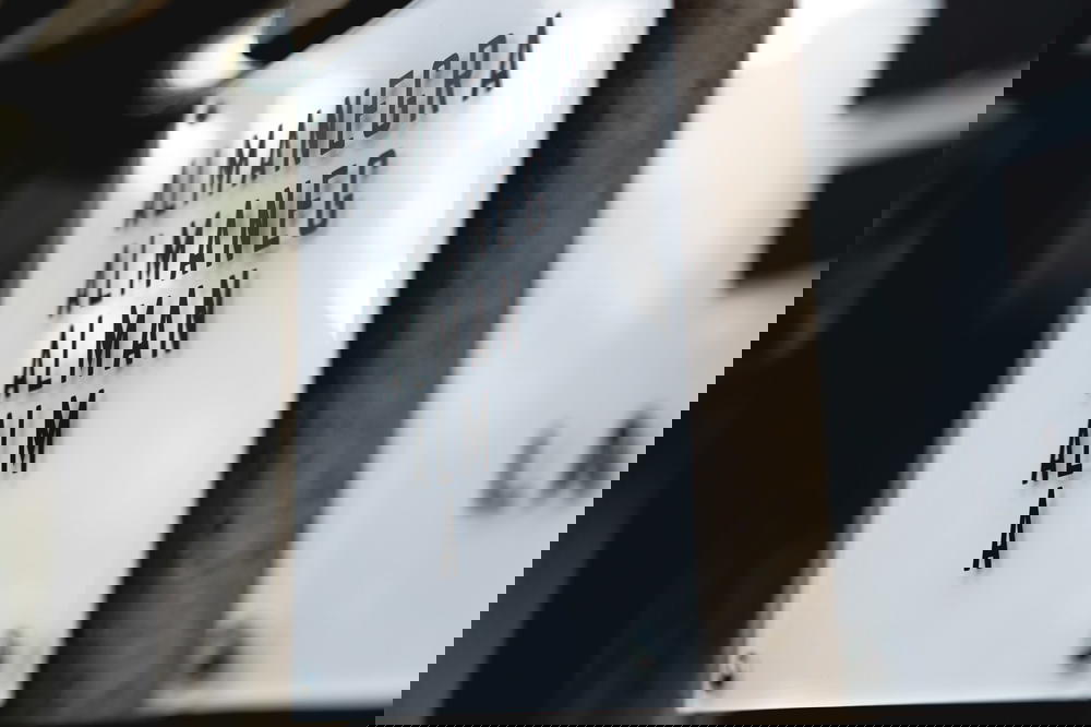 A sign in Mexico that reads alma libra a libra a.