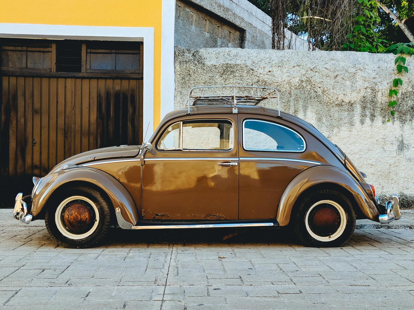 15 Best Photos of Vintage Cars in Valladolid, Mexico