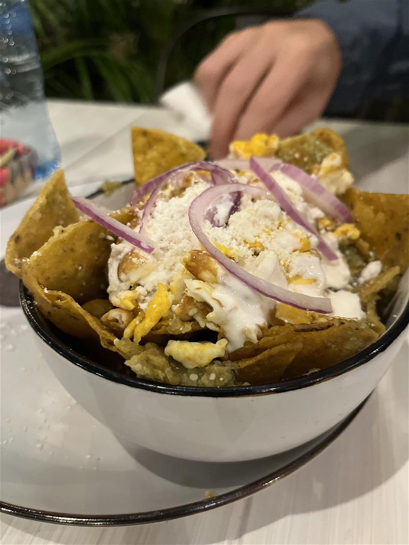 A bowl of Merida nachos.