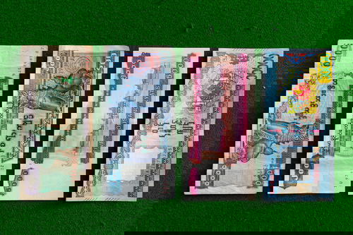Burmese Myanmar kyat bills currency