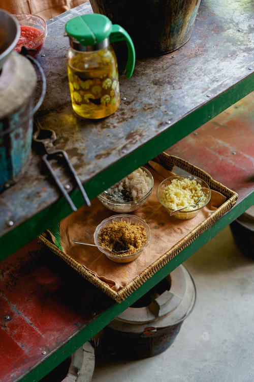 Spices like ginger, onion and garlic used in Burmese food at cooking school in Nyuang Shwe, Shan State