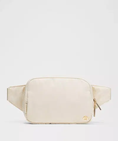 lululemon Everywhere Belt Bag