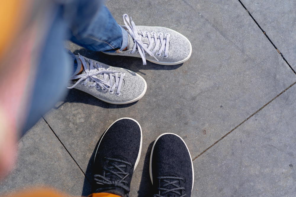 Allbirds wool pipers in gray with Allbirds Mizzles.