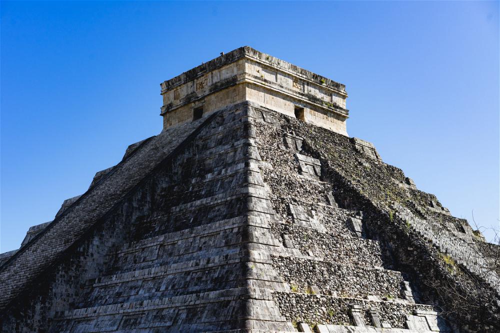 The pyramid of chichen itza in mexico.