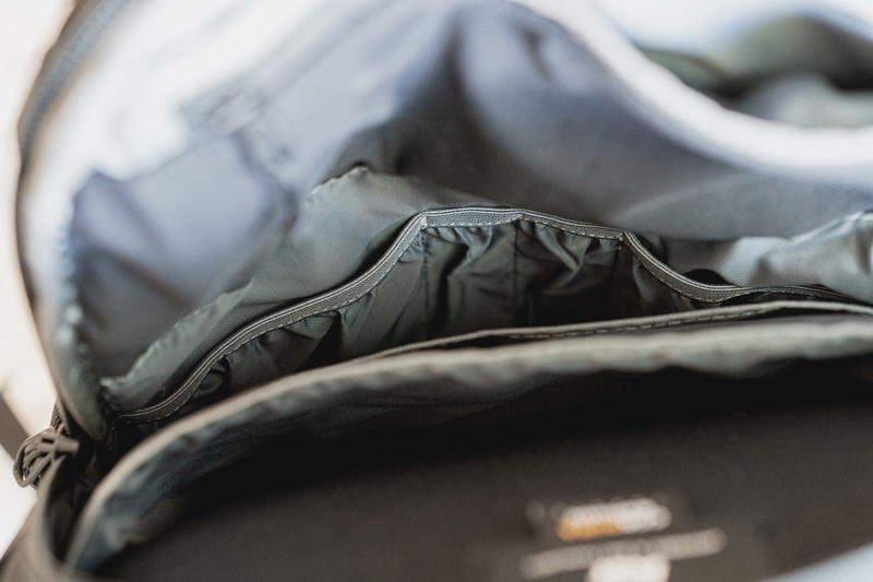 Close up of the laptop compartment and internal organization on the Aer Fit Pack 3