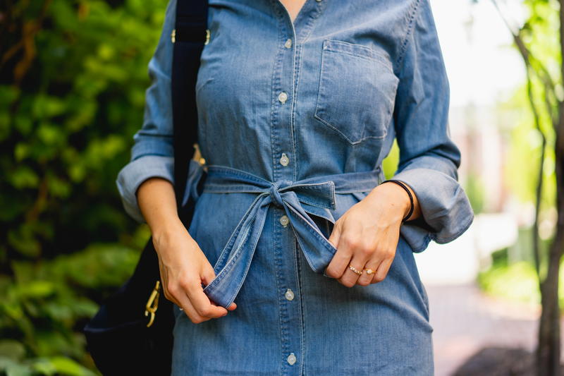 Aviator Chambray Dress: Versatile and Flattering for Travel