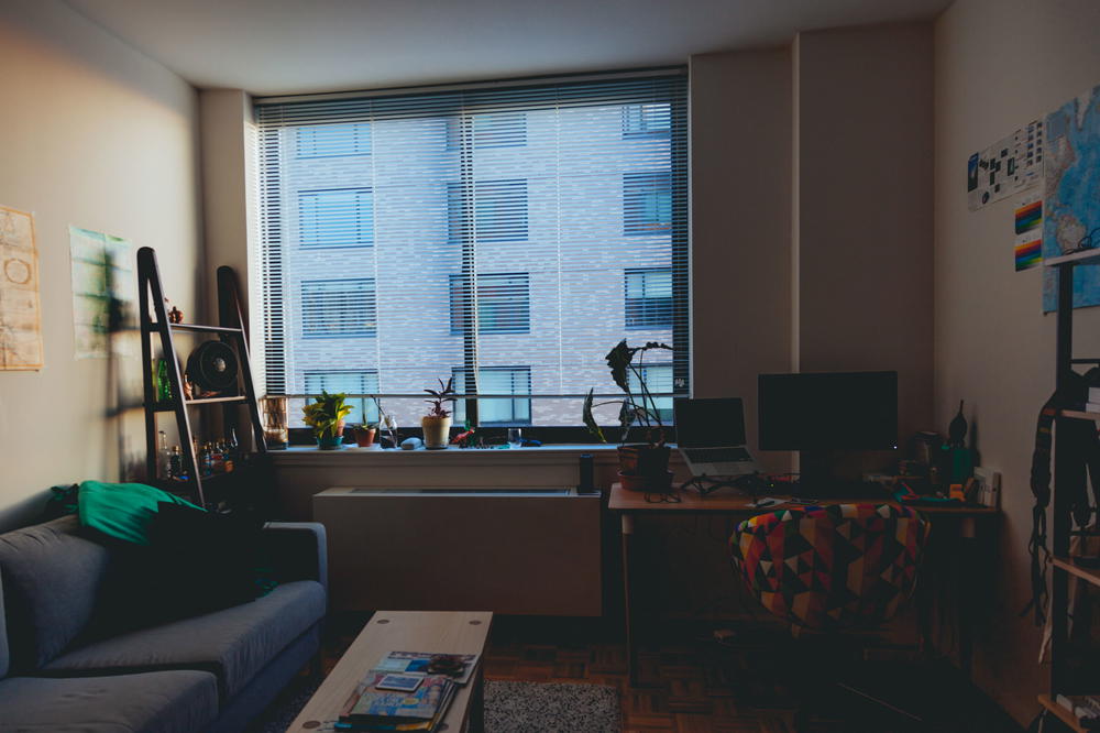 Apartment Essentials vs. Luxuries: Prioritizing Your Move