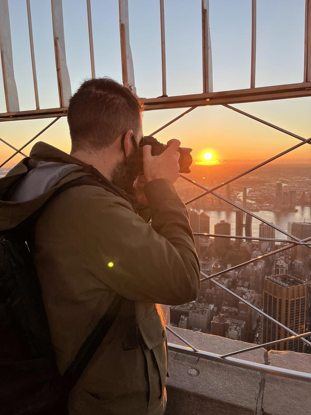 travel photographer average salary