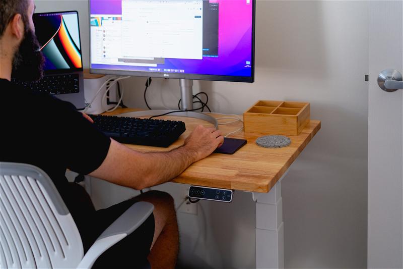 Review: FlexiSpot E7 Pro Standing Desk - postPerspective