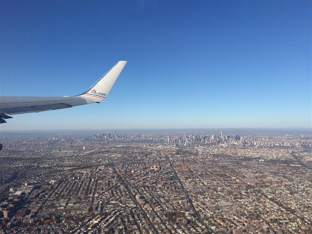 American Airlines flight over NYC