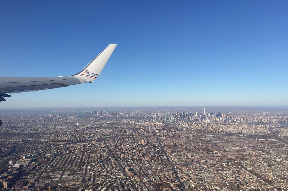 American Airlines flight over NYC
