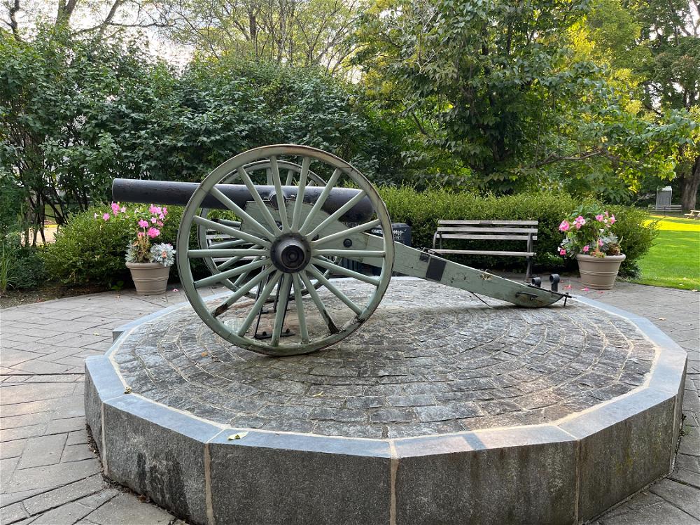 A cannon statue in Lenox, Massachusetts park.