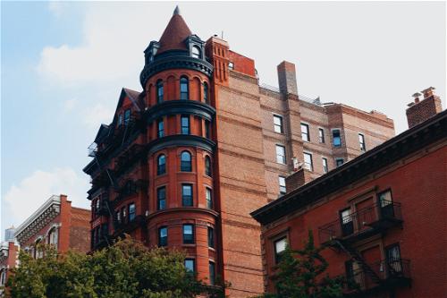 5 great reasons to buy in Brooklyn Heights right now