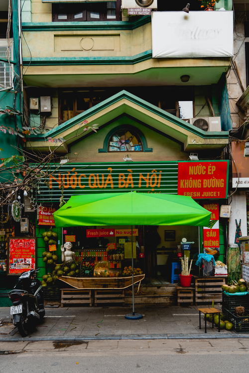 Grandmas Juices best fresh juice in Hanoi Vietnam